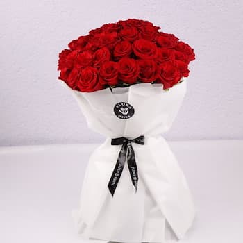 Bouquet of 50 Red Roses 