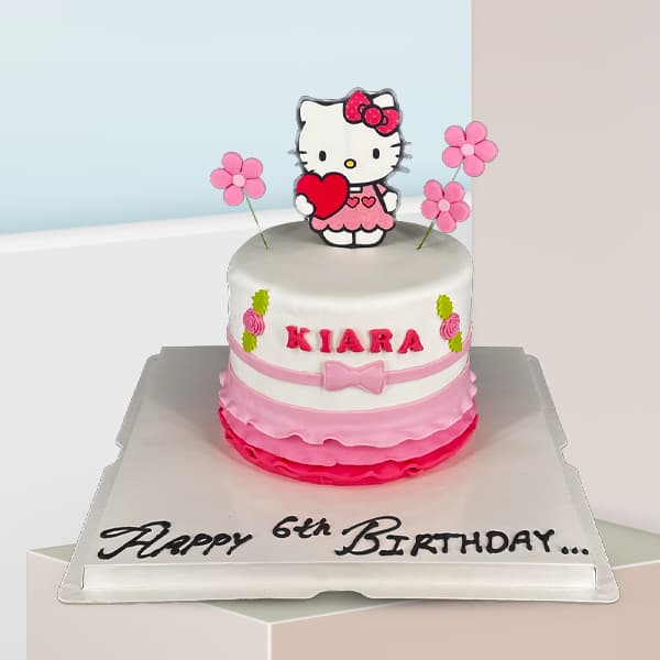 Lovely Hello Kitty Cake
