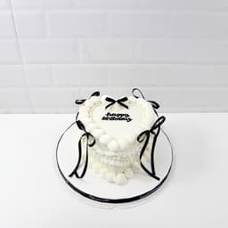 White Heart Cake
