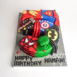Superheros Cake