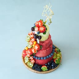 Melon Berries Cake